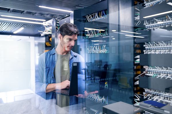 Vorschaubild des Videos: Managed IT: Cloud Ressourcen aus der Private & Hybrid Telekom Cloud für den Mittelstand